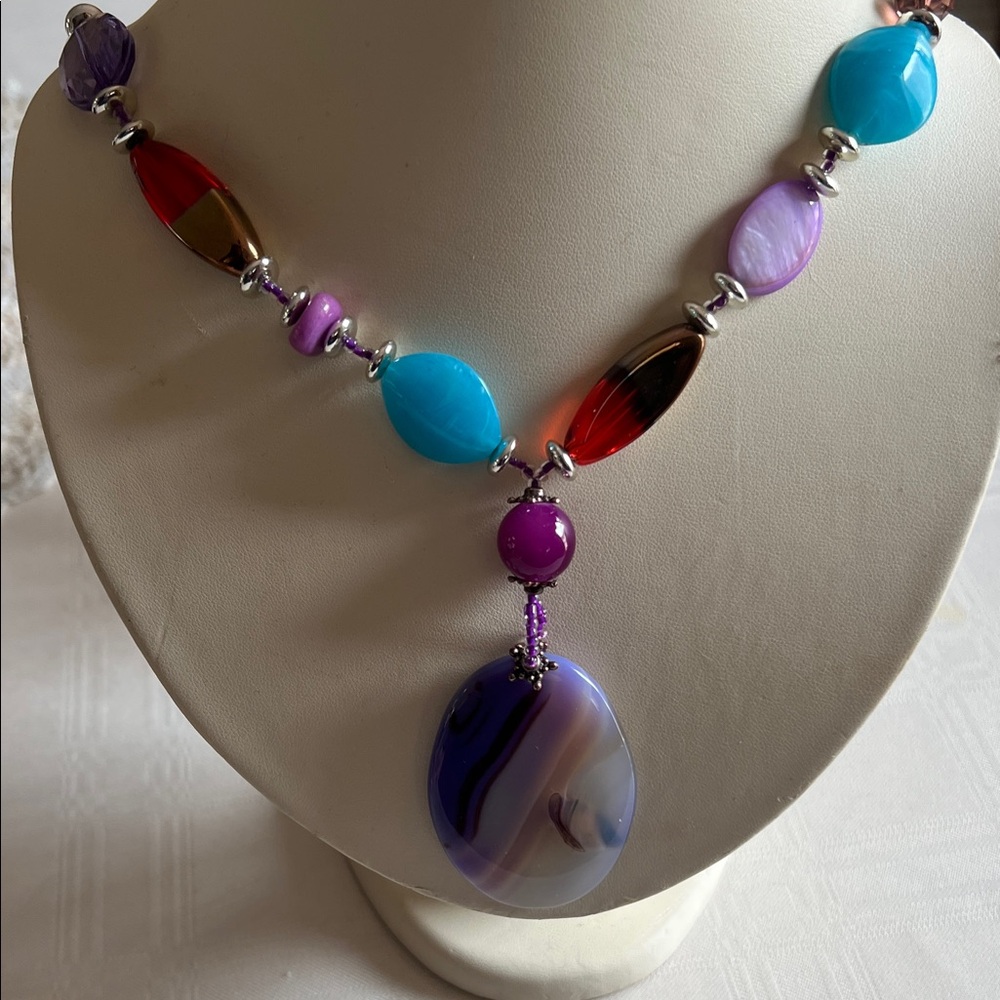 Necklace multi colored stones